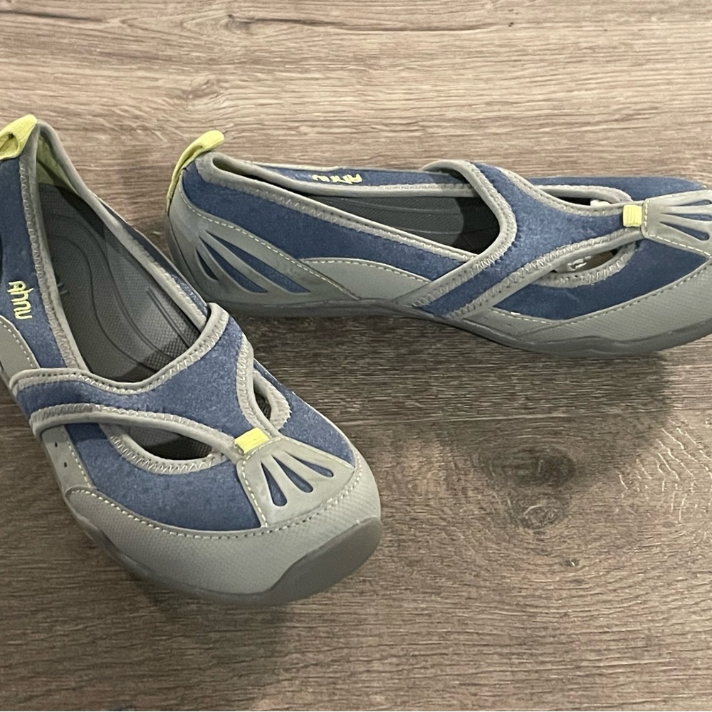 New Womens Ahnu Dozer Blue Grey Green Sporty Slip on Ballet flat Watet Shoe Y2K